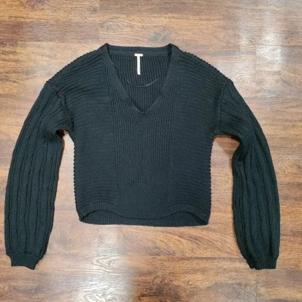Free People Solid Black Ribbed When It Rains Cotton V-Neck Cropped Sweater S - Picture 2 of 11